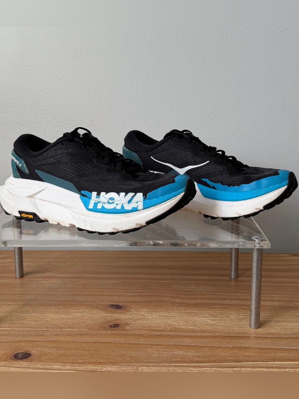 Hoka Mafate X Women’s Trail Running Vibram Sole Shoes Blk/Blue 8.5